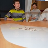 Cyfrowe Patrole wyznaczają trendy – uczniowie pomagają Polakom w przejściu ...