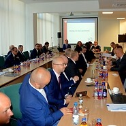 Prezes UKE rozpoczął dyskusję na temat dostępu do sieci pocztowej